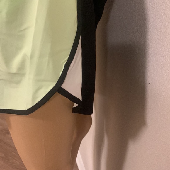 Avia Running Shorts, size L (12-14) Black/Flourescent Green - Picture 7 of 10